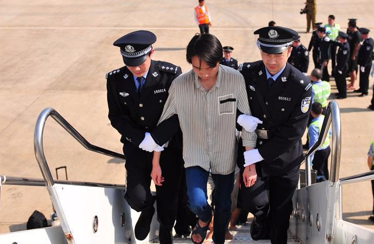 191名诈骗犯被中国公安从老挝押回国