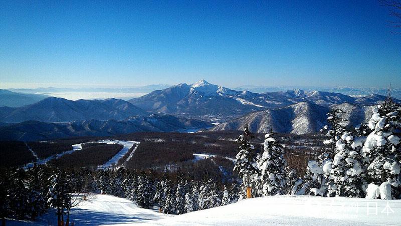 日本里磐梯GRANDECO滑雪度假村：白天乐享雪趣 夜晚泡汤赏星