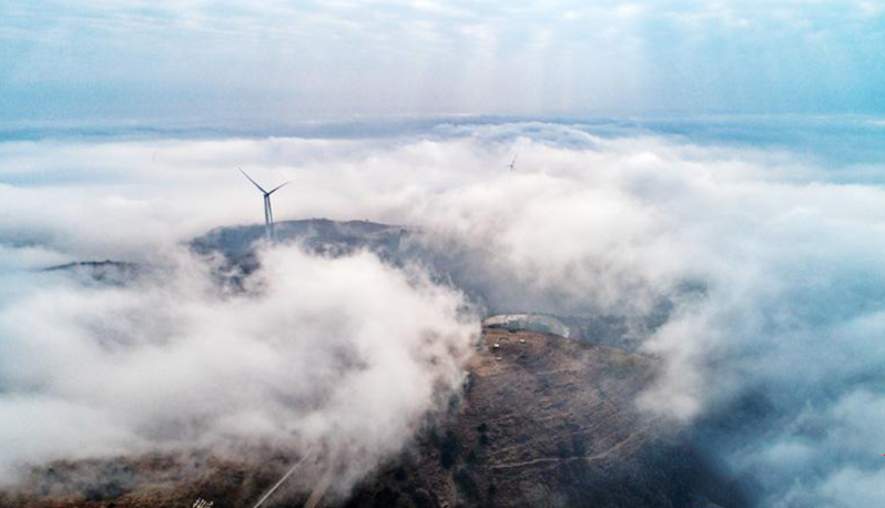 宜昌百里荒遇罕见云海奇境