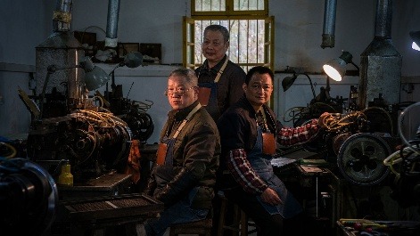 湖北60后硬核老板：卖房收藏千万块铅字，自建活字博物馆