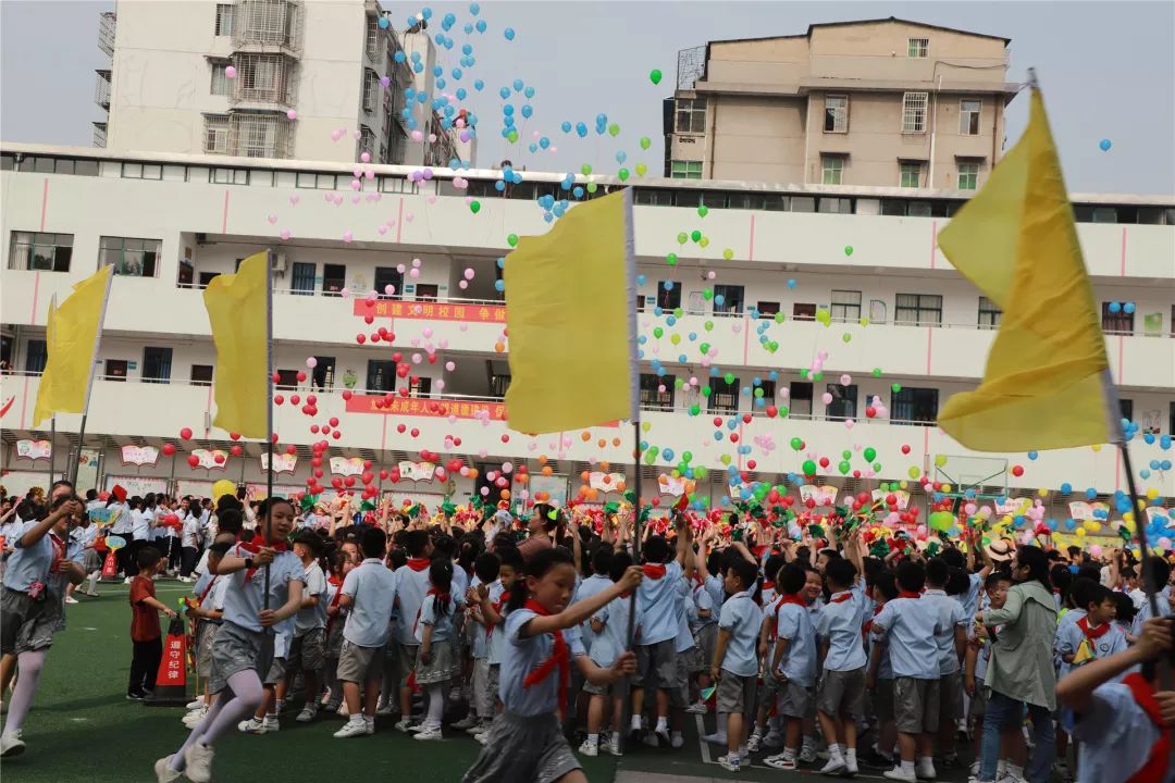 活力!鄂州市东方红学子们的朝气自带光芒!