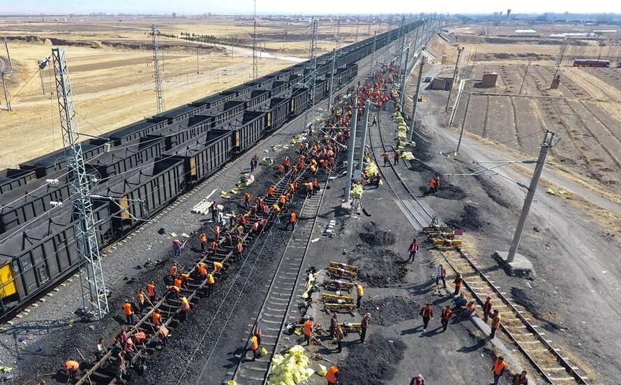 大秦铁路迎来春季“体检” 