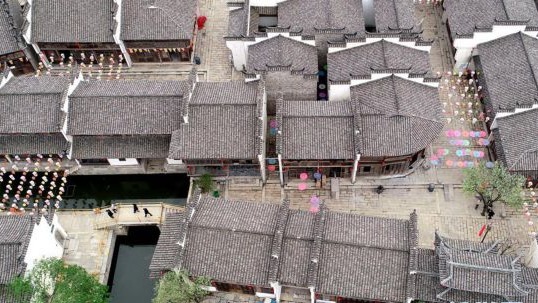 组图：能工巧匠“复活”明清徽派老建筑