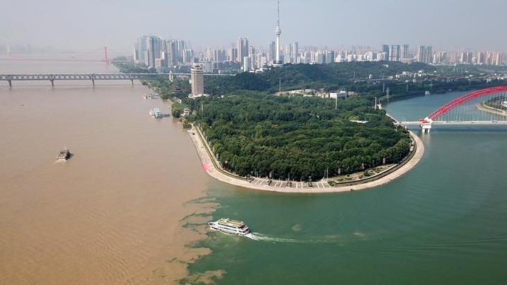 长江干流湖北段水位持续上涨