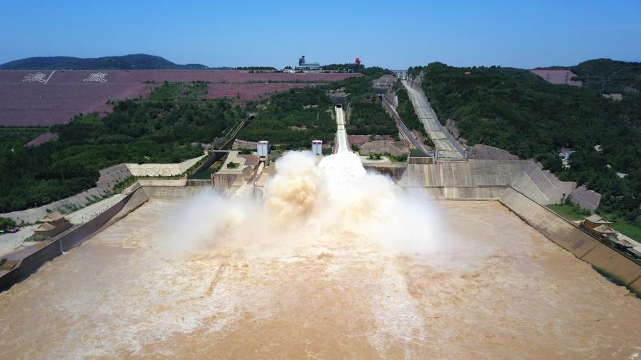 黄河2号洪水形成 小浪底持续泄洪调水