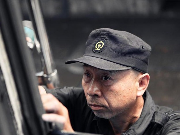 探访火车“4S”店：一天检修零部件上万余件