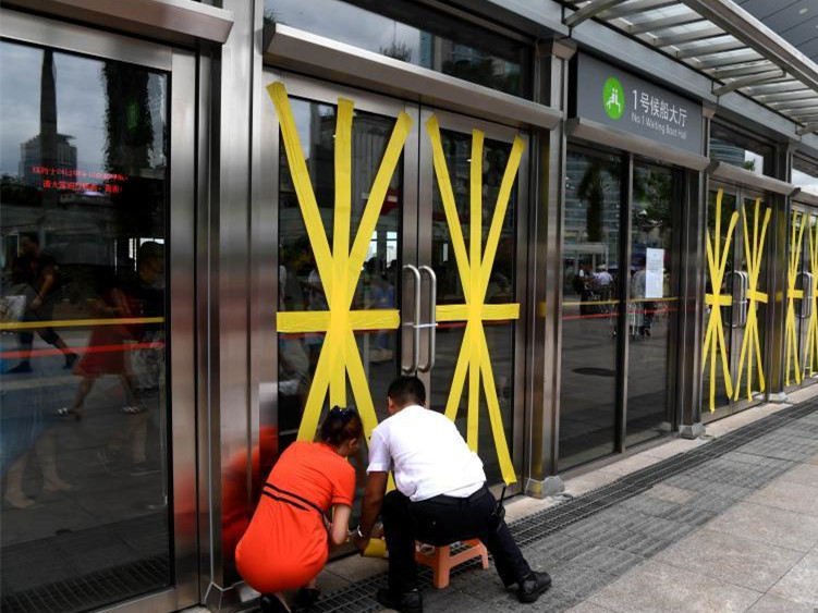 台风“白鹿”袭来 厦门海上航线停航