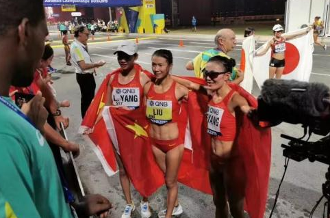三面国旗同时升起！中国包揽世锦赛女子20公里竞走前三