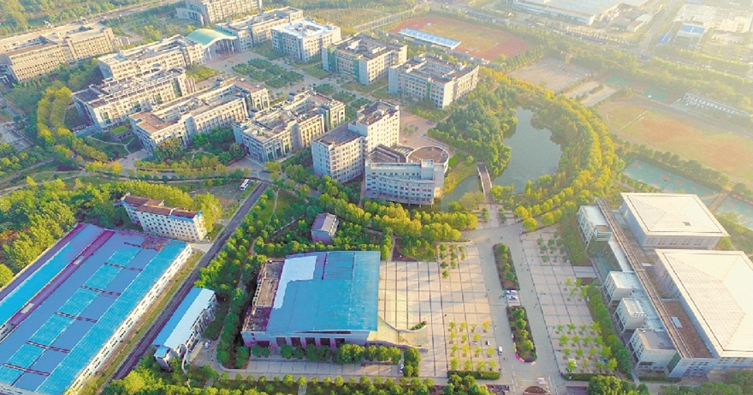 武汉工程大学：四时光景共琳琅