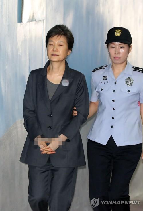 韩国庆祝新年特赦5174人朴槿惠没戏，韩媒：根本没考虑她