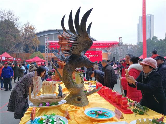 华师举办“食趣桂子山”美食文化节