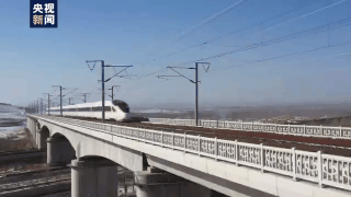 京张高铁开始售票 时速350公里的自动驾驶列车即将投入运营