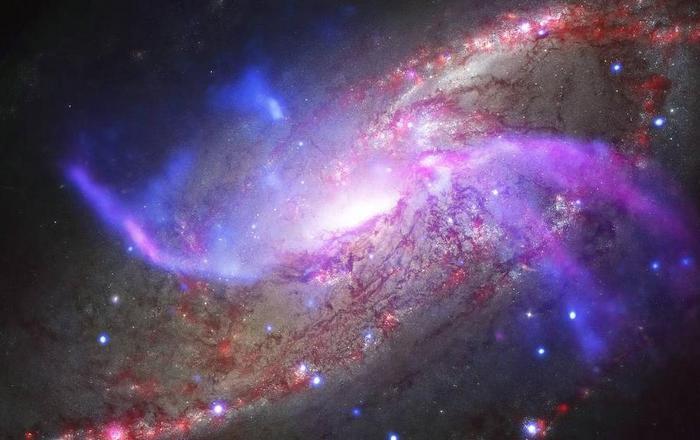 NASA公布银河“美照”：2300万光年外的星系烟火”