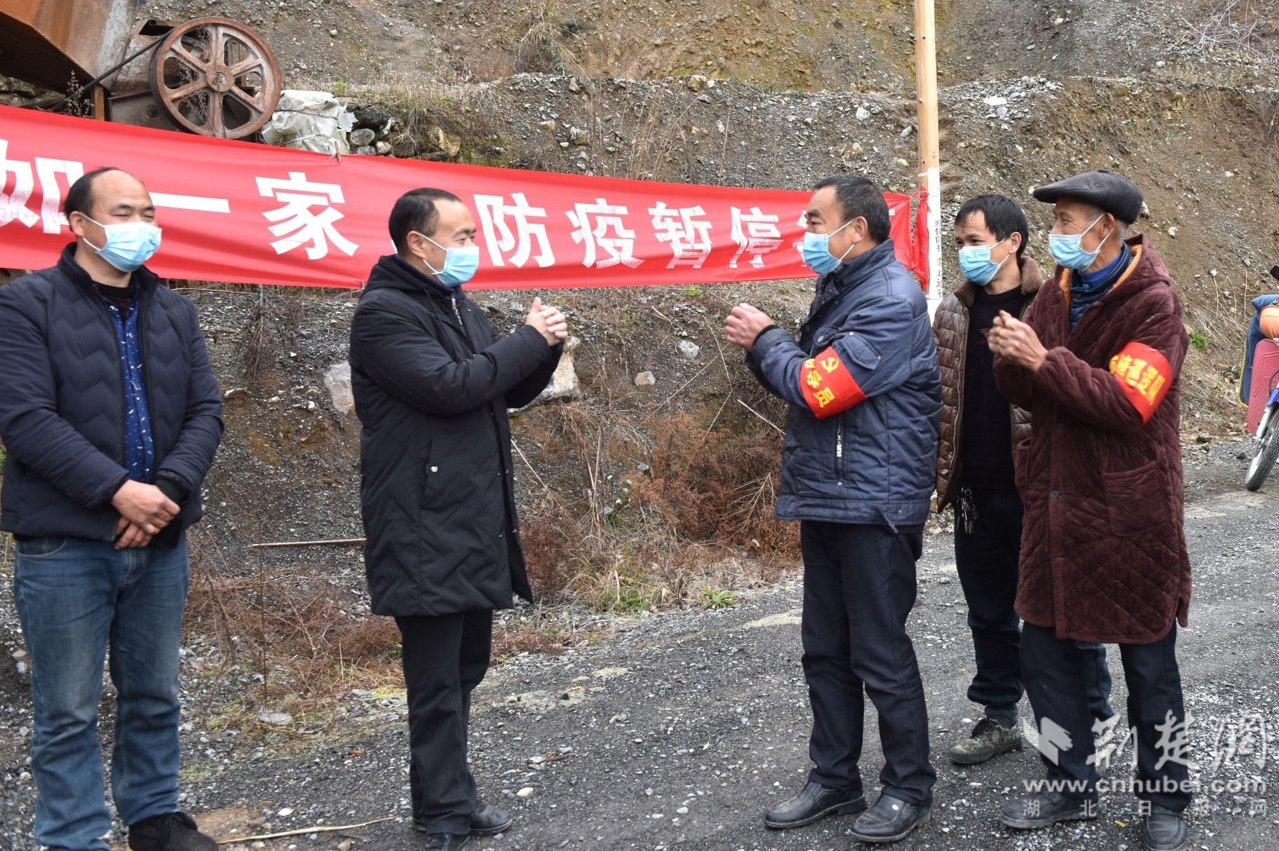 荆楚网客户端—荆楚网消息(通讯员刘波,唐旻,刘磊)2月21日,在鄂渝