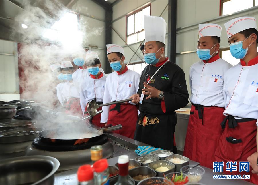 视频课程：现代学习的新篇章