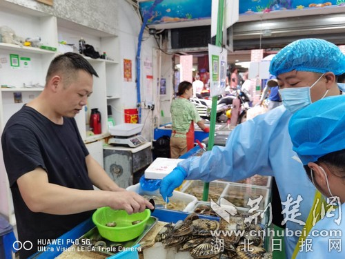 |黄石港卫健局：开展核酸检测工作，为居民健康保驾护航