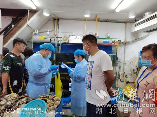 |黄石港卫健局：开展核酸检测工作，为居民健康保驾护航