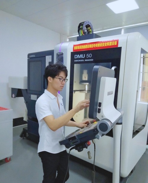 |技能高手王小康：百炼千锤 展青春风华