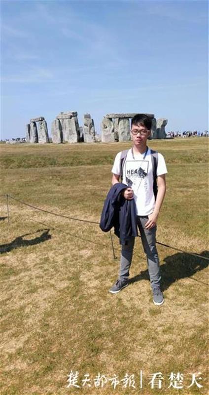 |大学四年交出满意答卷，他被英国爱丁堡大学录取