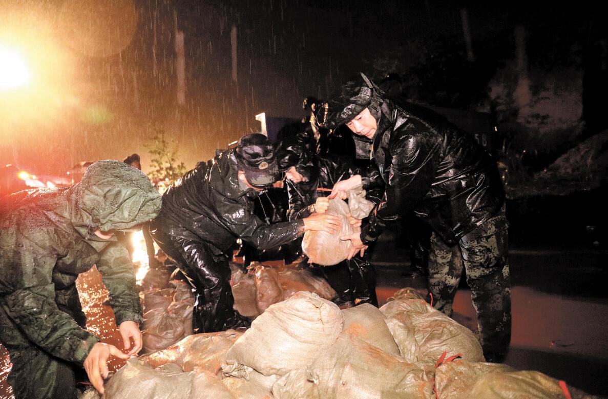 闻“汛”而动 向险而行（组图）