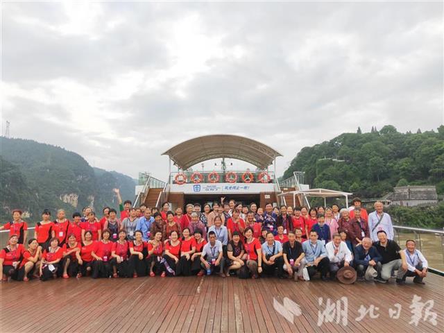 |利好政策促进回暖 宜昌旅游迎来了“千人团”