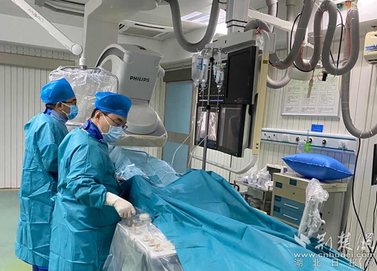 |鄂州市中心医院心内Ⅰ科成功完成首例卵圆孔未闭介入封堵术