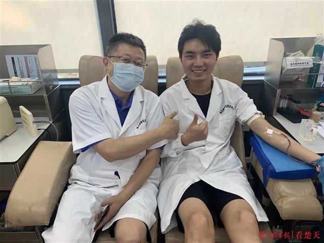 |首例新冠肺炎患者遗体解剖团队“组团”献热血