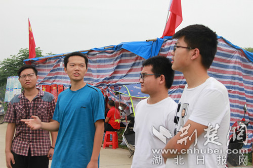 |鄂州长江新港大堤“学生兵”刘昌盛：保卫家园没有旁观者