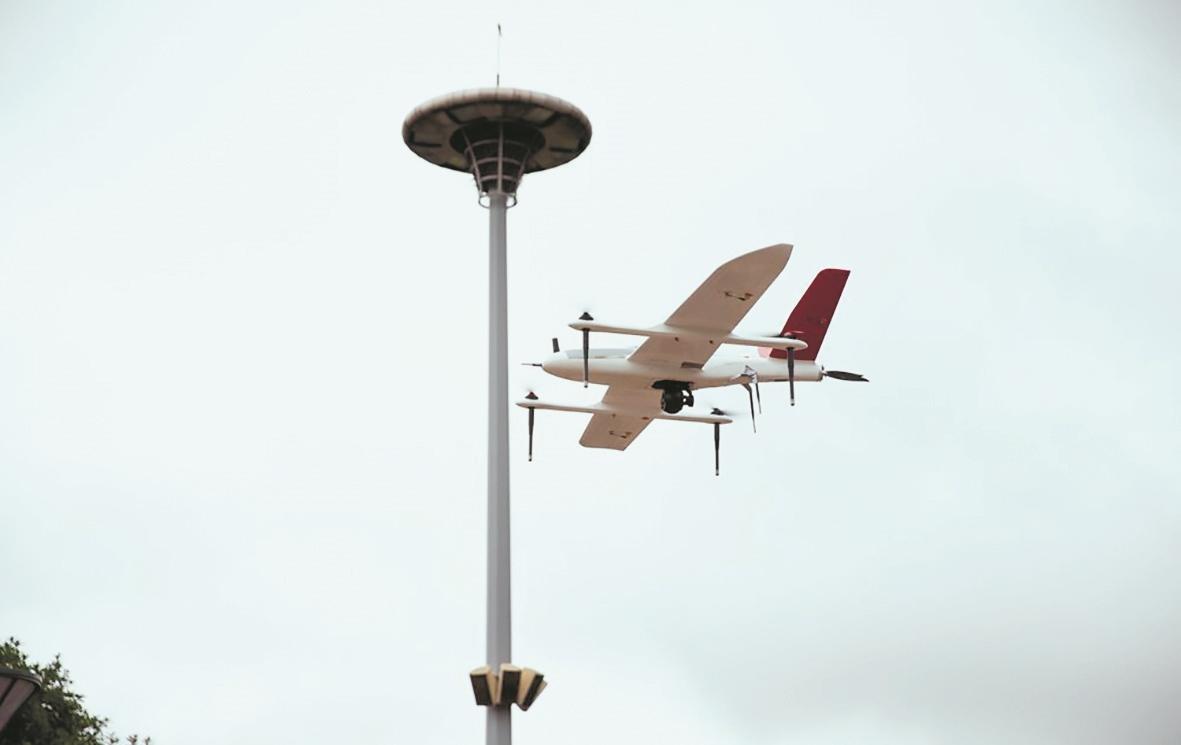 |武汉无人机执法展开禁捕巡查：搭载红外夜视巡航 可空中停留追踪喊话