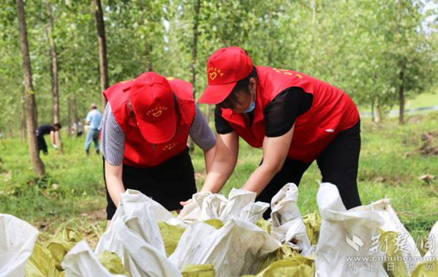 |黄冈市黄州区：严防死守 决战长孙堤