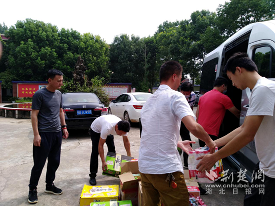 |黄石市退役军人事务系统积极参与防汛抗洪千名退役军人投身救灾一线