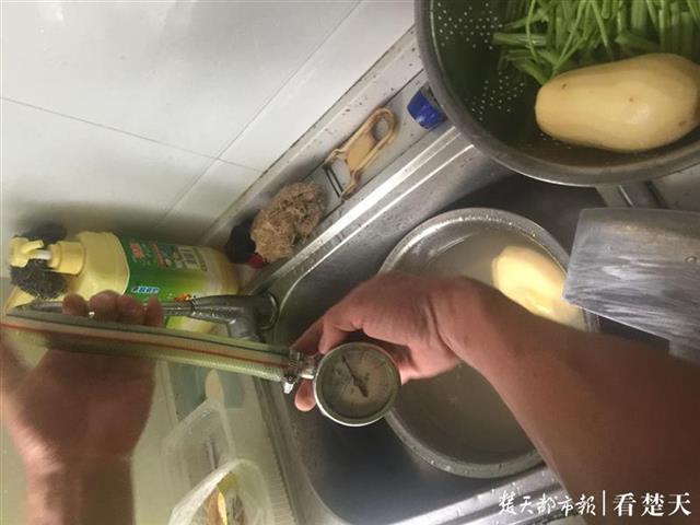 |晚上总停水居民很不便，水务部门找出症结是这样……