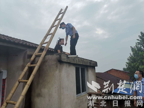 |女子欲跳楼轻生 枣阳民警心理危机干预成功制止