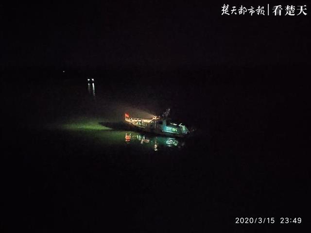 |非法采砂近万吨！10名犯罪嫌疑人被移送起诉