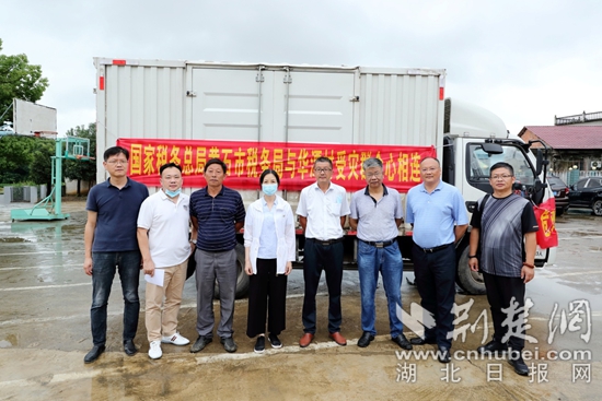 | 黄石市税务局：驻村救灾践初心 结对帮扶担使命