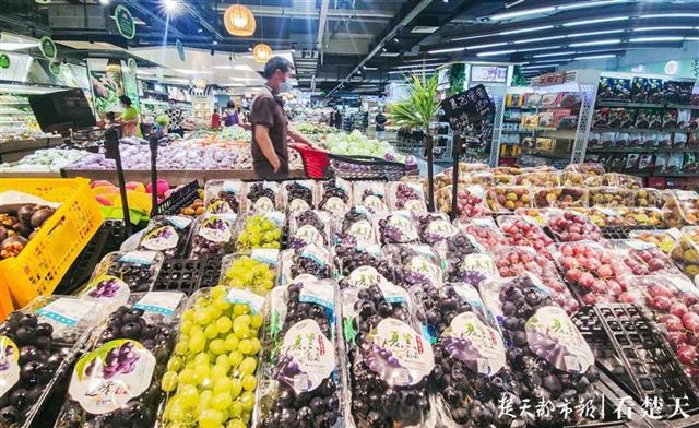 |光桃子就能分出二十几种来，江城夏季水果咋来这么多“兄弟”