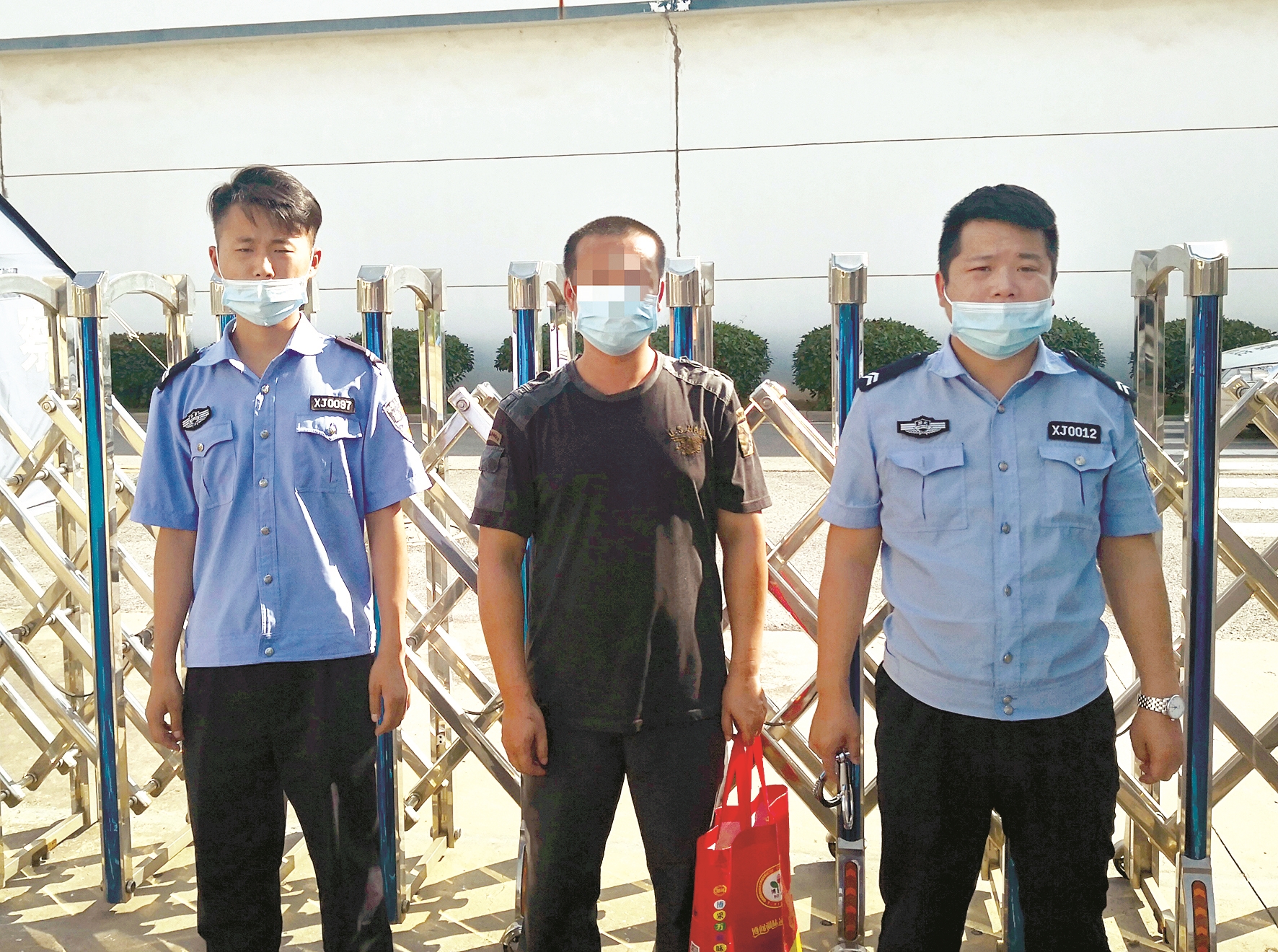 |的哥贪图跑腿费参与制毒贩毒 逃亡12年后潜回老家终落法网