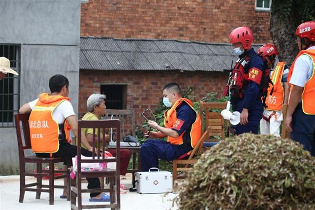 |不是亲人胜似亲人 湖北省消防救援总队驰援江西在行动