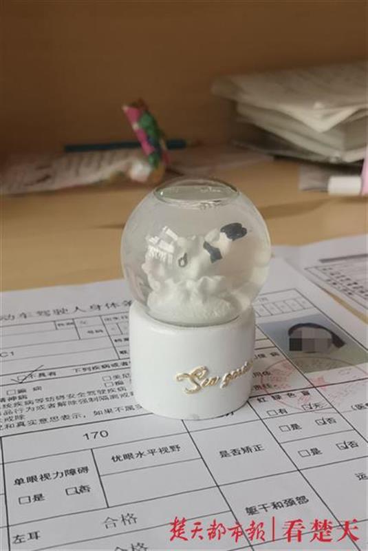 |陕西驾校教练开车出车祸，两学员身亡，一名女大学生刚毕业即将做老师