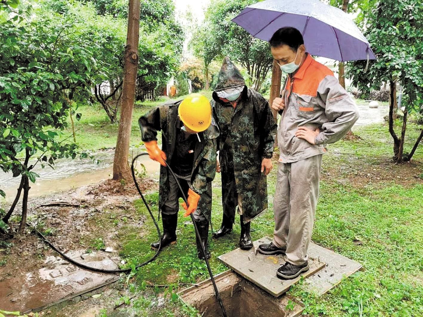 |武汉十二万物业人员坚守防汛一线