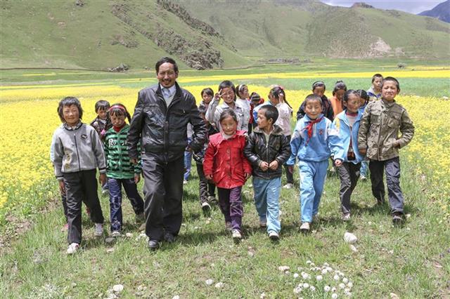 |拉萨师专·马云教育基金申报启动，10年1亿培养西藏未来乡村教育家