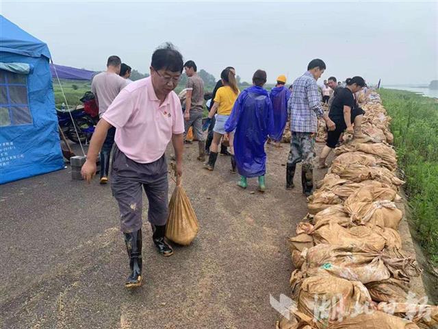 |黄石110名社区第一书记大汛当前再出发