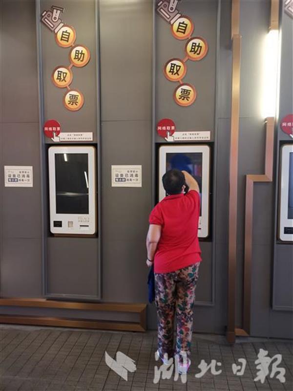 |探访江城影城：观众都在期待我们回来（组图）