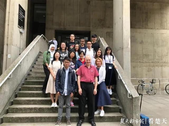 |大学四年交出满意答卷，他被英国爱丁堡大学录取