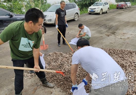 |98年抗洪老兵，防汛一线再冲锋