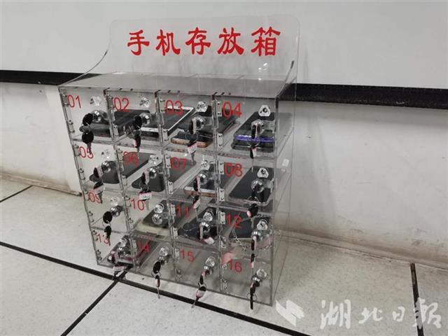 |评前培训、健康监测、封闭管理，直击高考网上评卷现场