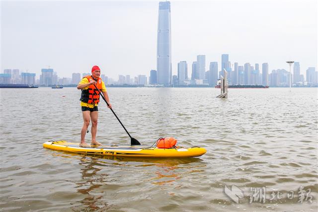 |长江救援志愿队值守两江四岸