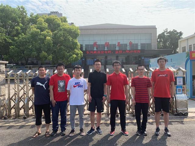 |?再续同窗情！武钢三中7位同学齐上中科大少创班