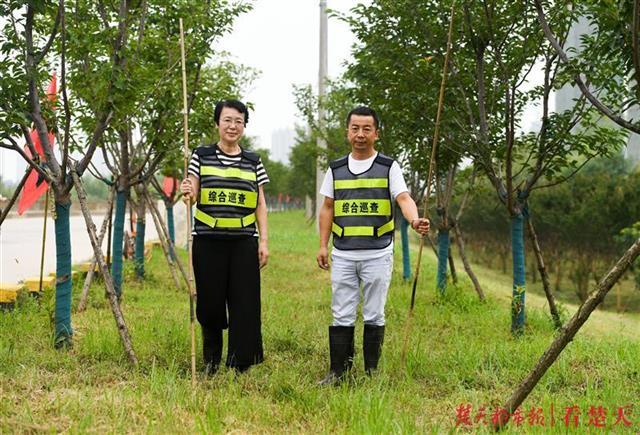 |98年固守江堤近三个月的他们，22年后又报名巡堤查险