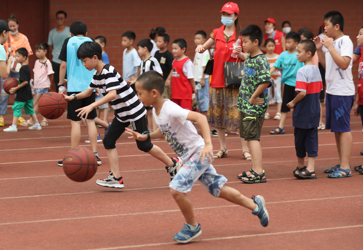 |襄阳高新学府社区举办“大成名师会”志愿服务活动
